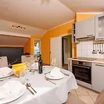 Bezauberndes Nur 80 Meter Zum Mit Grandiosem Meerblick Appartement