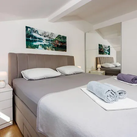 Apartment Bezauberndes Nur 80 Meter Zum Mit Grandiosem Meerblick