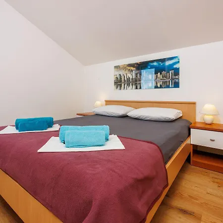 Bezauberndes Nur 80 Meter Zum Mit Grandiosem Meerblick Apartment Dramalj